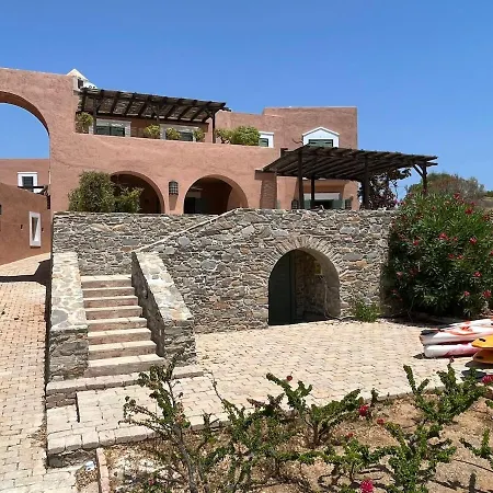 Beachfront Majestic Lägenhet Liaropá