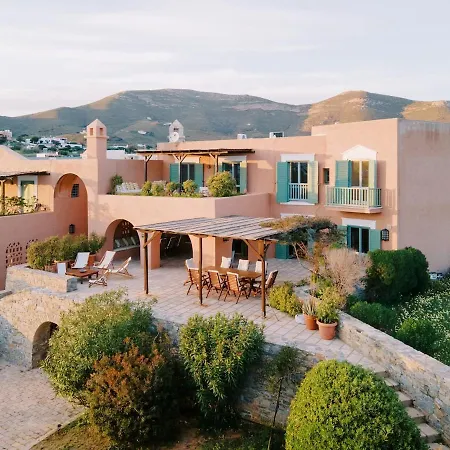 Beachfront Majestic Liaropá