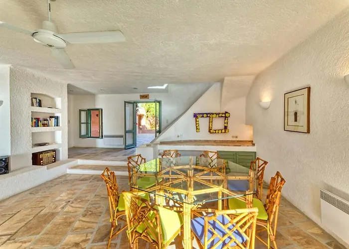 Beachfront Majestic *