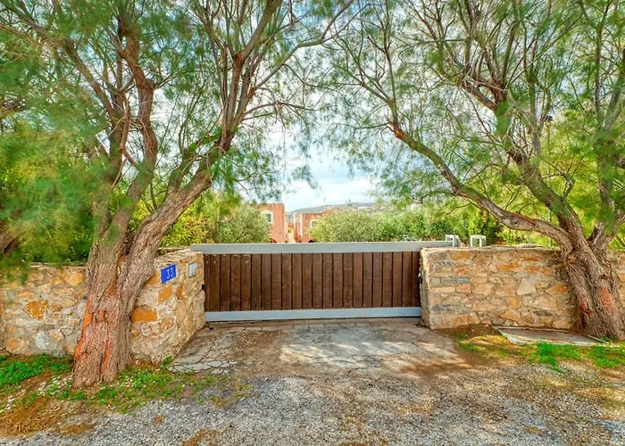 Beachfront Majestic Apartment