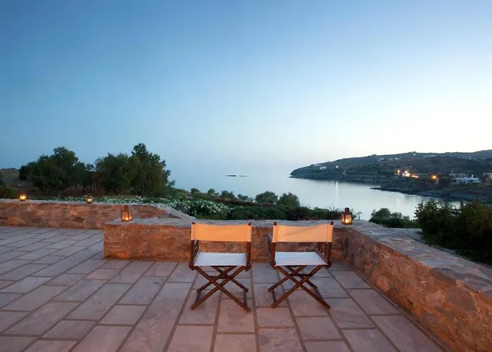 Beachfront Majestic Liaropa