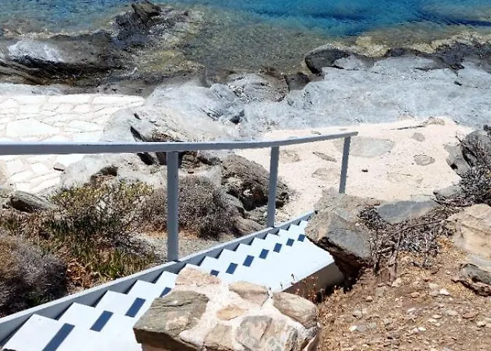 Beachfront Majestic Apartment