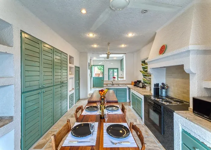 Beachfront Majestic *