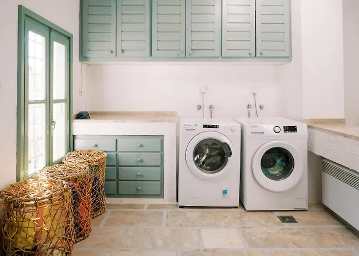 Beachfront Majestic Apartment *