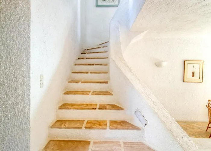 Beachfront Majestic Apartment