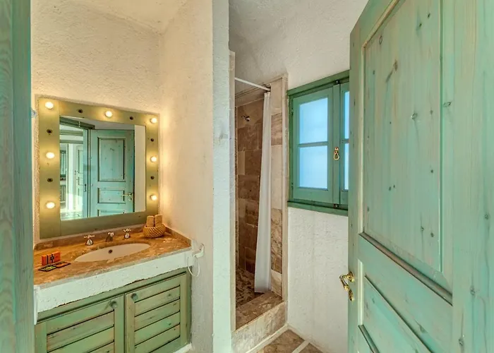 Beachfront Majestic Apartment