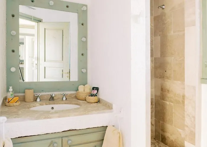 Beachfront Majestic Apartment